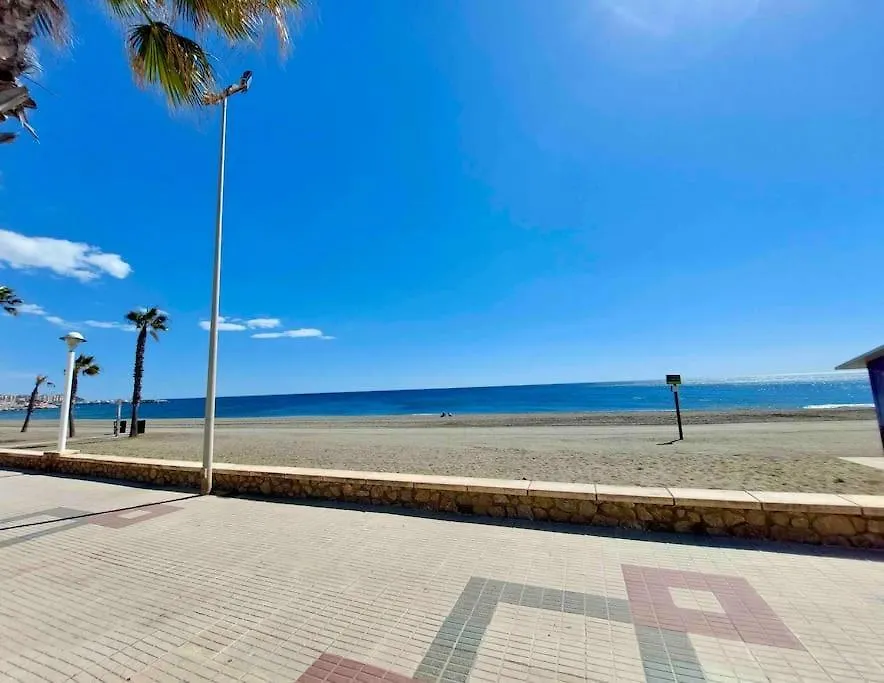 Сasa de vacaciones Caleta Beach House Villa Beatriz Sinese Design Torre Del Mar España