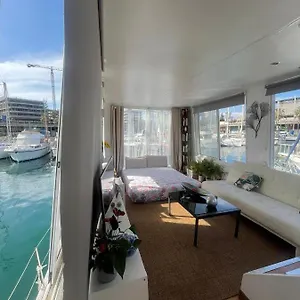 https://light-bedroom-in-a-home-boat.topbarcelonahotels.com